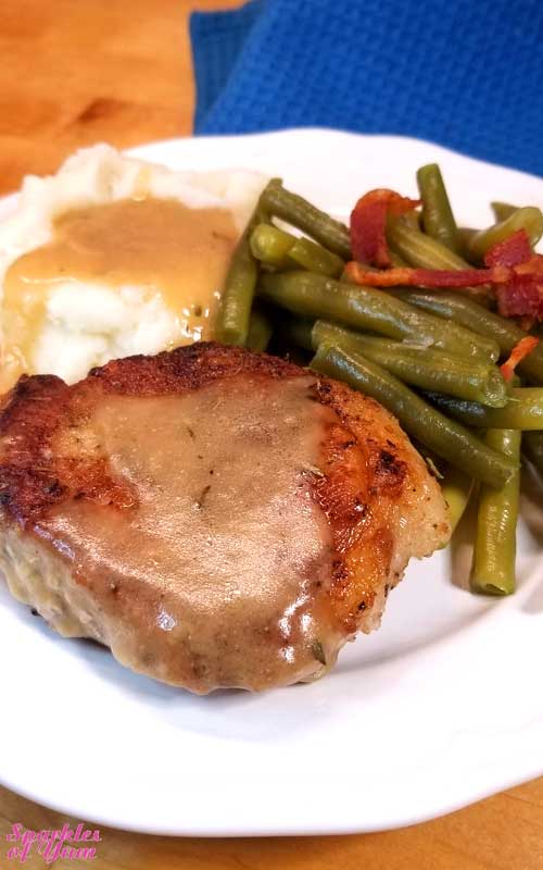 It only looks like we're getting fancy around here with these Pork Chops in Creamy Wine Sauce, but this dish is so quick and easy that anyone can make this incredibly delicious dinner in no time at all!