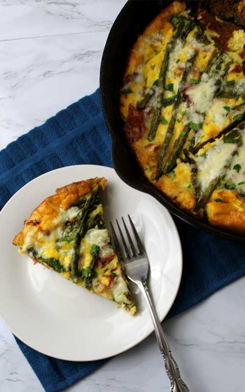 Looking for an awesome brunch recipe? Not only is this Asparagus and Prosciutto Frittata delicious. It is also quick, easy, and fun to make.