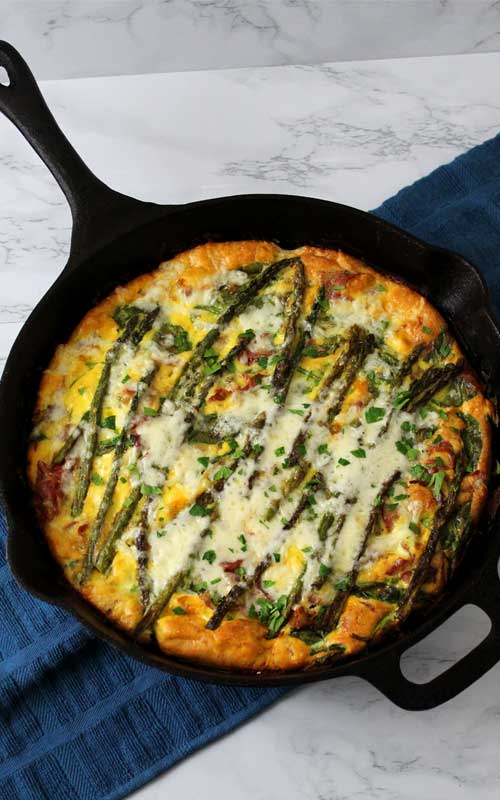 Looking for an awesome brunch recipe? Not only is this Asparagus and Prosciutto Frittata delicious. It is also quick, easy, and fun to make.