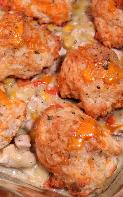 True comfort food at it's best, this Cheddar Bay Biscuit Chicken Pot Pie is perfect for these chilly fall and winter nights.